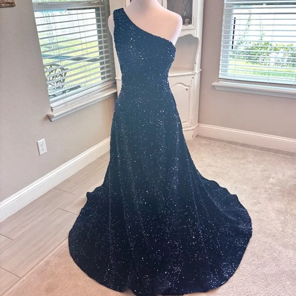 NEW Royal Blue Dress, Cobalt Blue, Dark Blue Velvet, Prom Dress, NWOT Size LG/14 - Picture 2 of 14